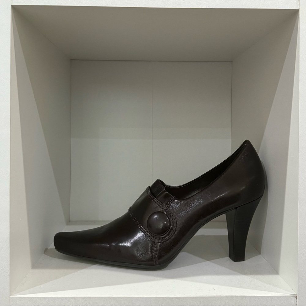Franco Sarto Brown Heels Classic Design